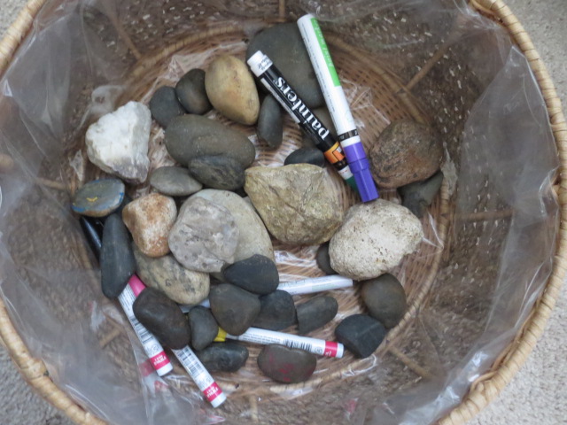 IMG_2605 Stones and Paint Pens